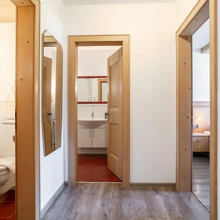 Apartman Marchfeld 1 2 3 *